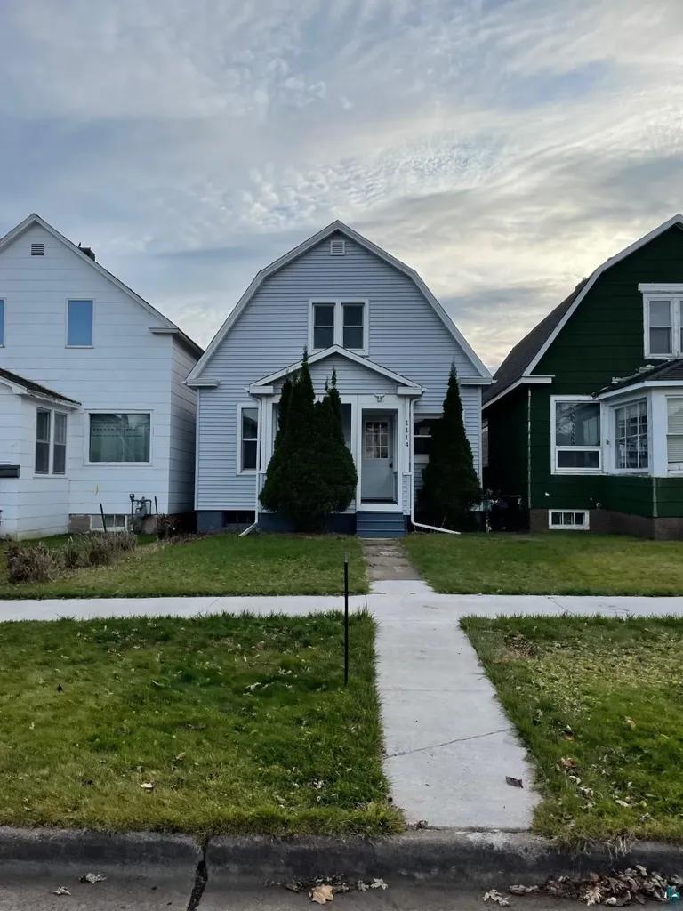 1114 Lincoln Street Superior WI 54880