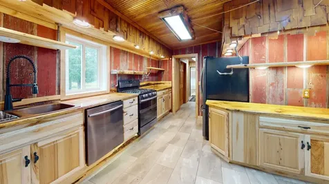 5741 Highway 53 N Kabetogama MN 56669