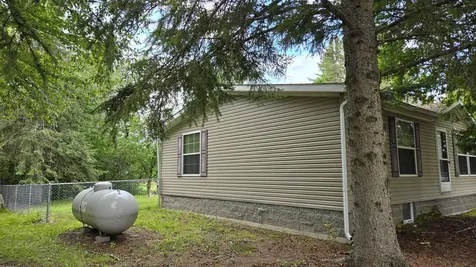 5741 Highway 53 N Kabetogama MN 56669