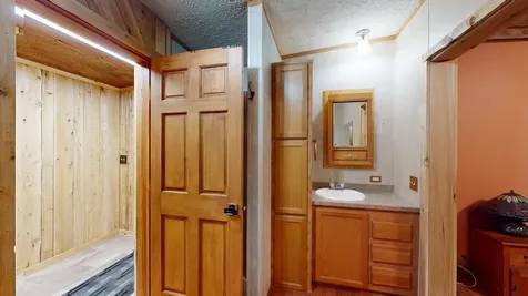 5741 Highway 53 N Kabetogama MN 56669