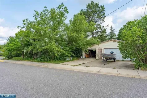 24 2nd Avenue Soudan MN 55782