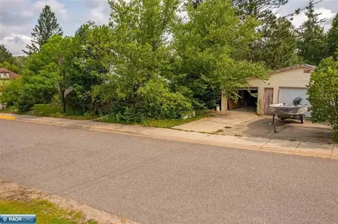 24 2nd Avenue Soudan MN 55782