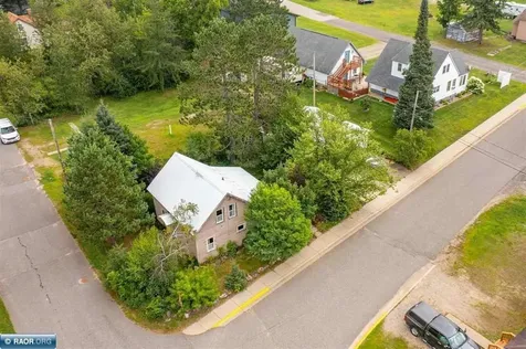 24 2nd Avenue Soudan MN 55782