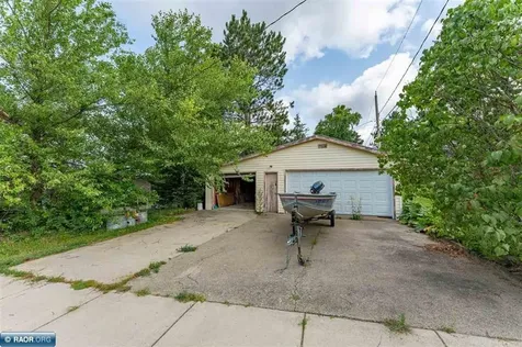 24 2nd Avenue Soudan MN 55782