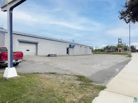 10 Hwy 53 S Cook MN 55723