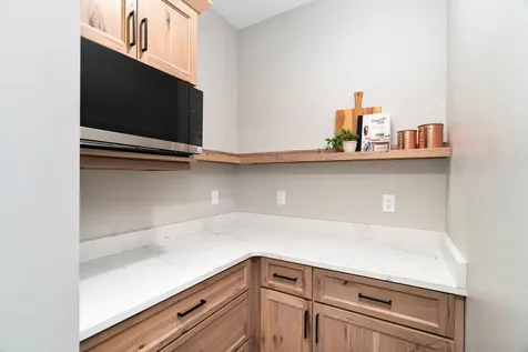 8313 Eric Shaffer Way Duluth MN 55807