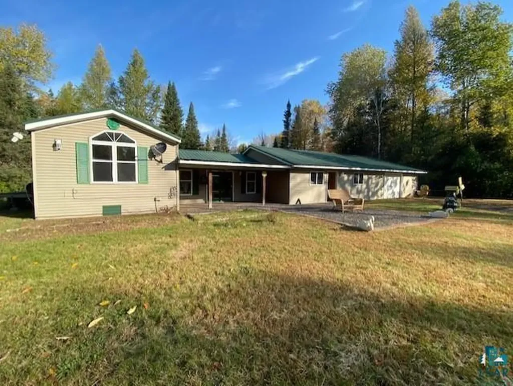 8133 E County Road L Solon Springs WI 54873