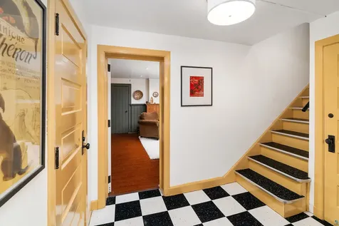 3431 E 1st Street Duluth MN 55804