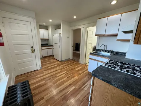 224 E 6th Street Duluth MN 55805-2137