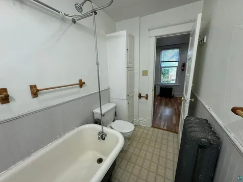 224 E 6th Street Duluth MN 55805-2137