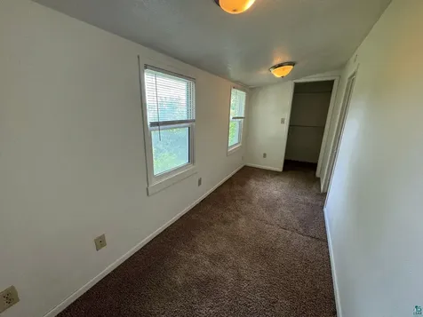 224 E 6th Street Duluth MN 55805-2137