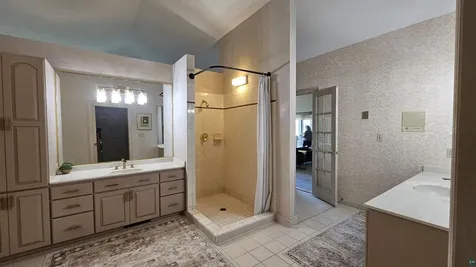 4875 Lakeway Drive Duluth MN 55811