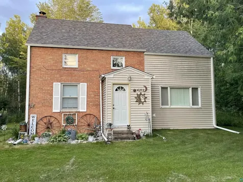 4212 Ugstad Road Hermantown MN 55811