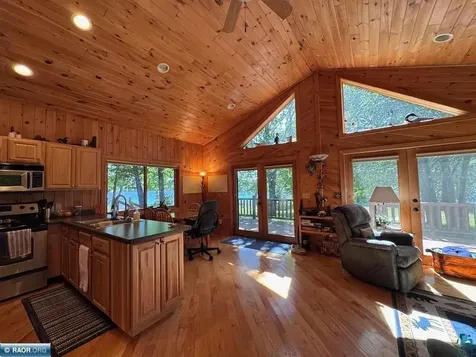 7359 Oak Narrows Shore N Cook MN 55723