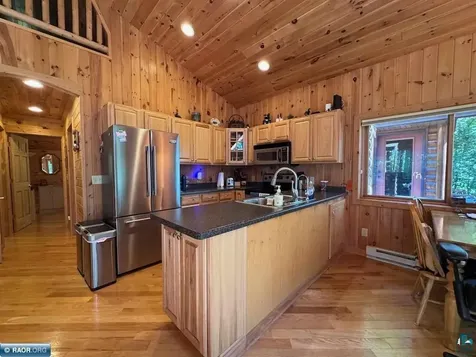 7359 Oak Narrows Shore N Cook MN 55723