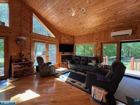 7359 Oak Narrows Shore N Cook MN 55723