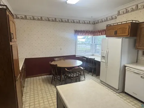 402 10th Avenue Two Harbors MN 55616