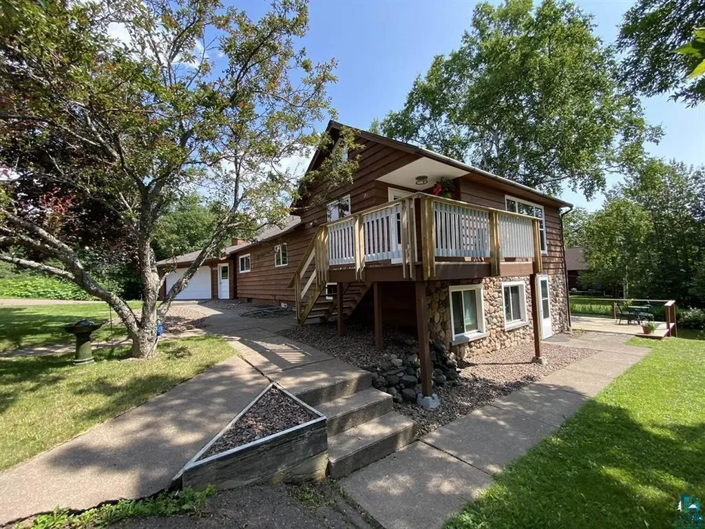 502 E 2nd Avenue Grand Marais MN 55604