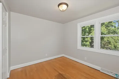 306 Kelly Creek Duluth MN 55811