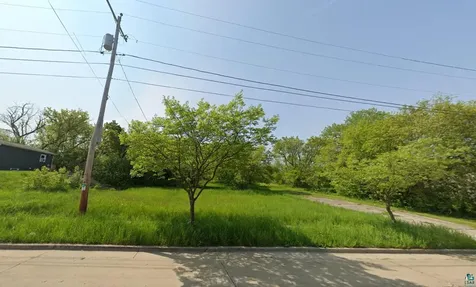 823 9th Street Racine MN 53403