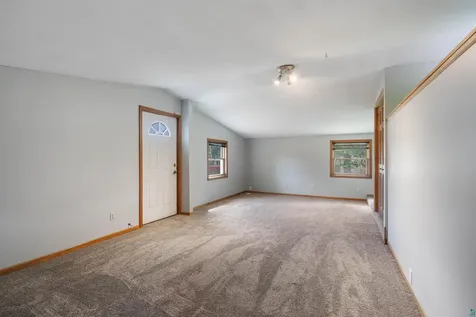 15 Vermillion Street Carlton MN 55718