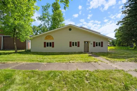 15 Vermillion Street Carlton MN 55718