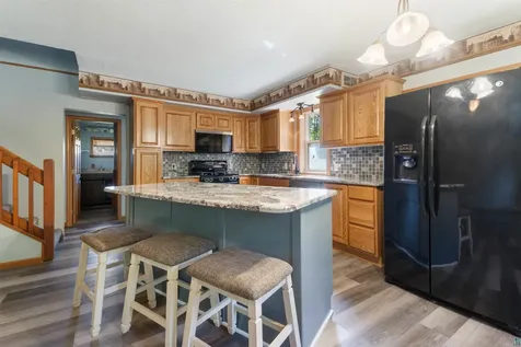 15 Vermillion Street Carlton MN 55718