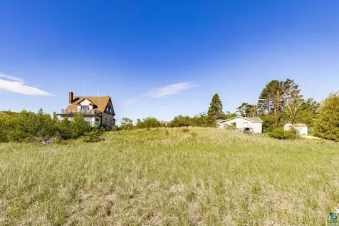 41XX S Lake Avenue Duluth MN 55802