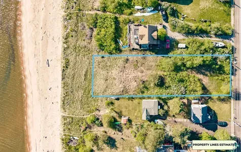 41XX S Lake Avenue Duluth MN 55802