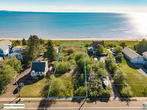 41XX S Lake Avenue Duluth MN 55802