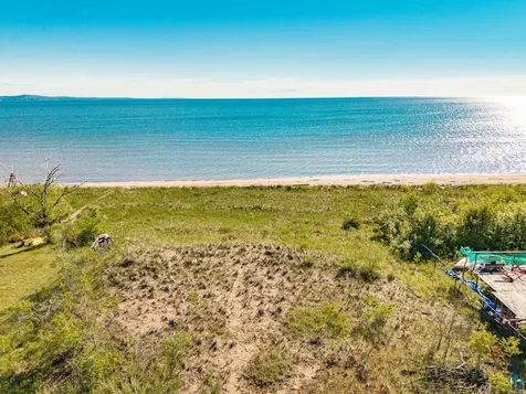 41XX S Lake Avenue Duluth MN 55802