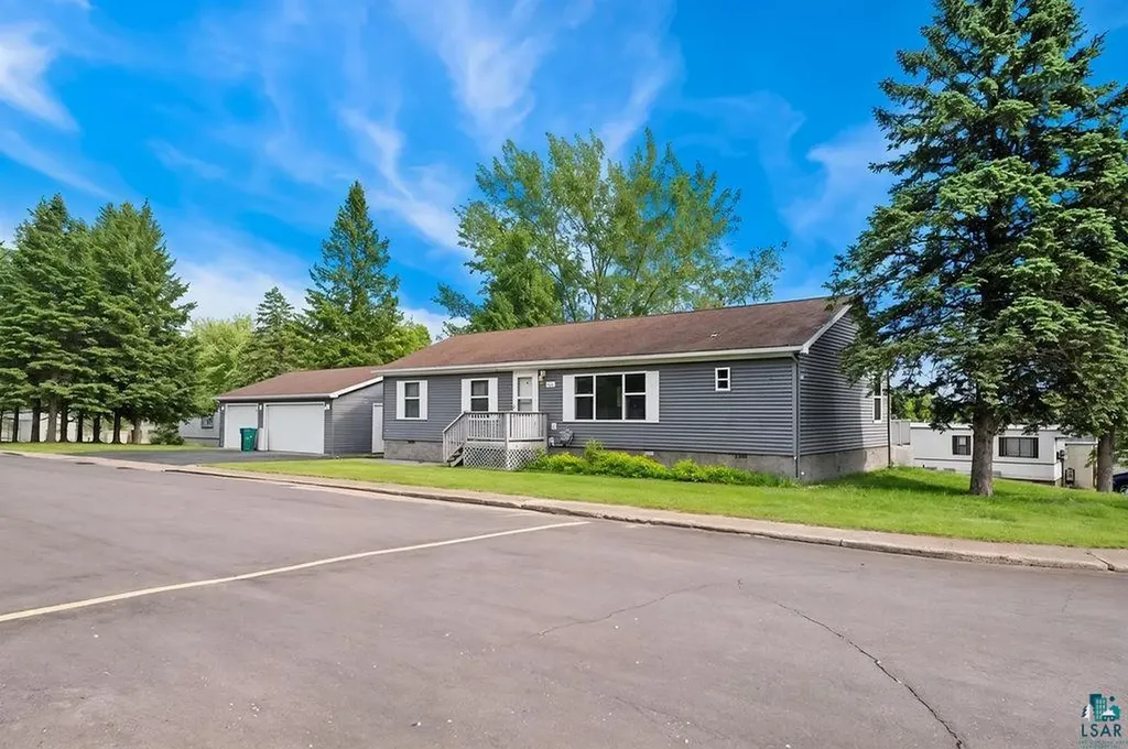 2 Barker Drive Duluth MN 55808