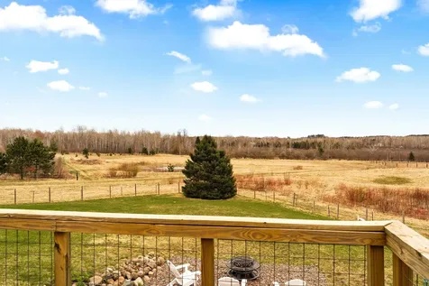 66 E Stark Road Esko MN 55733