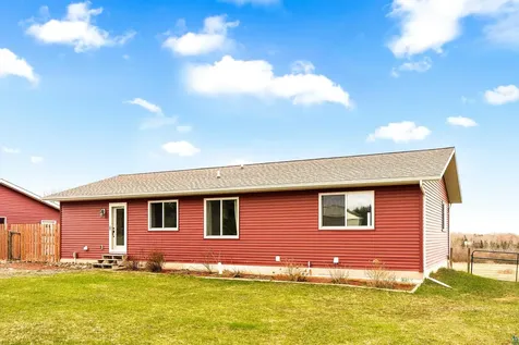 66 E Stark Road Esko MN 55733