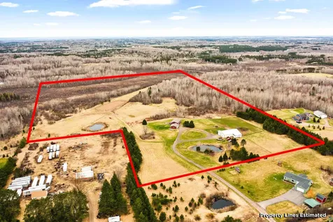 66 E Stark Road Esko MN 55733