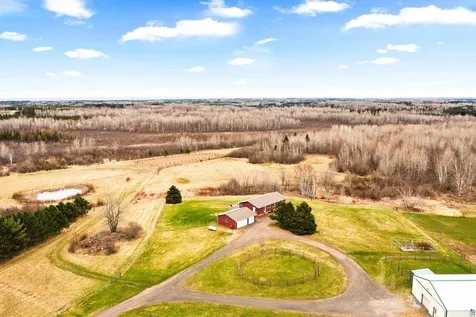 66 E Stark Road Esko MN 55733