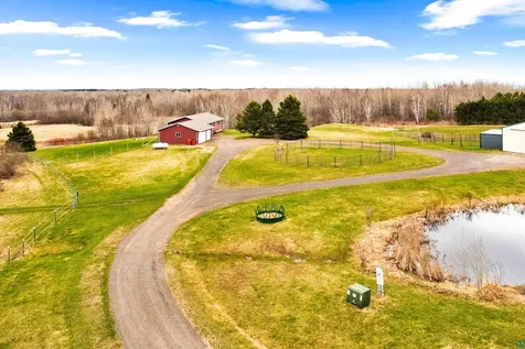 66 E Stark Road Esko MN 55733