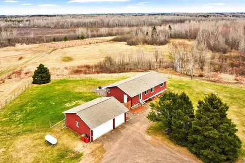 66 E Stark Road Esko MN 55733