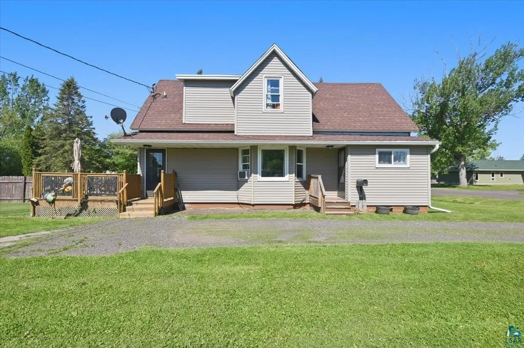 1824 N 53rd Street Superior WI 54880