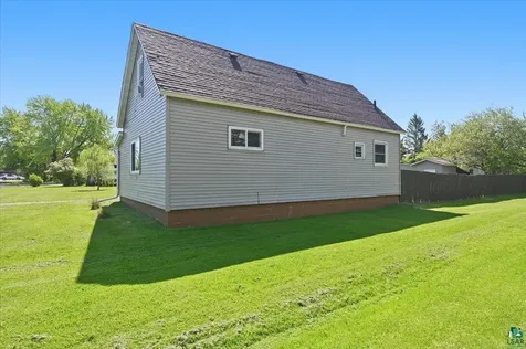 1824 N 53rd Street Superior WI 54880