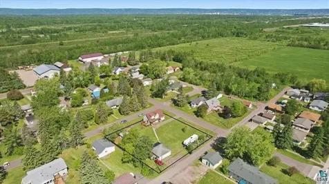 1824 N 53rd Street Superior WI 54880