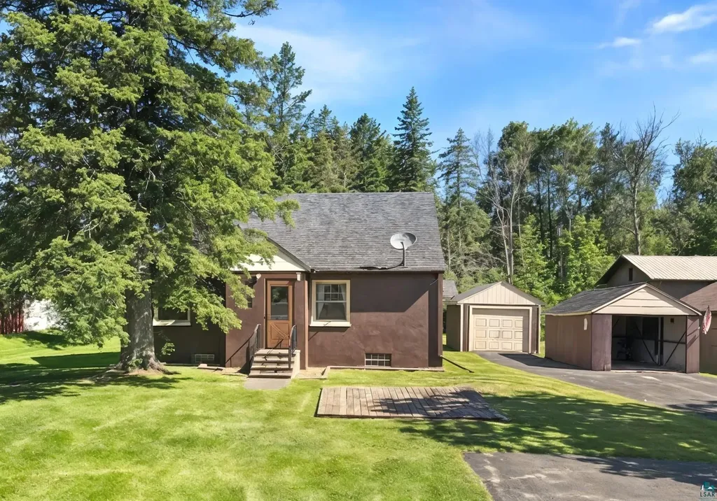 259 Old Highway 61 Esko MN 55733