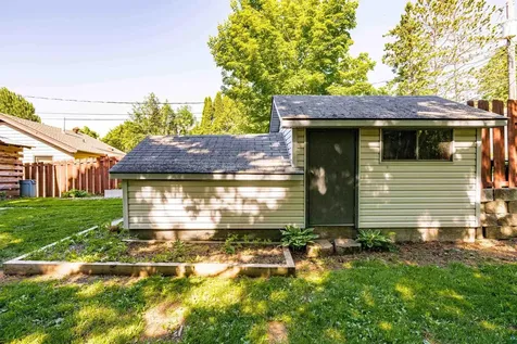 219 Osakis Street Duluth MN 55803