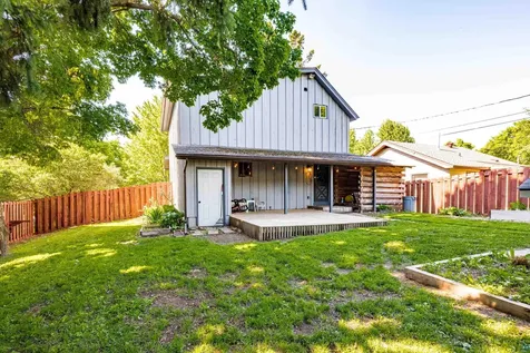 219 Osakis Street Duluth MN 55803