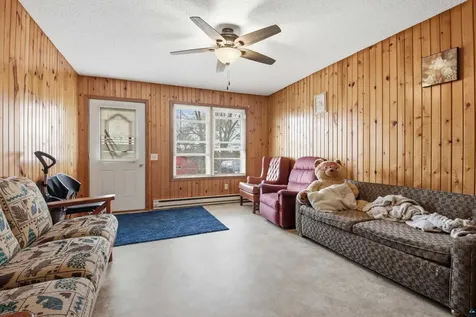 916-918 Michigan Street Spooner WI 54801