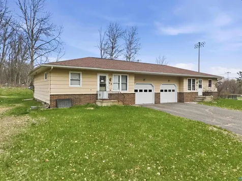 916-918 Michigan Street Spooner WI 54801