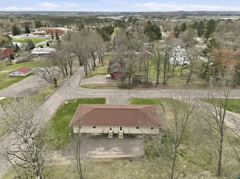 916-918 Michigan Street Spooner WI 54801