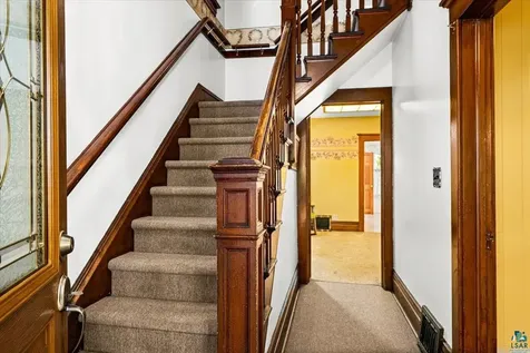 2424 W 7th Street Duluth MN 55806