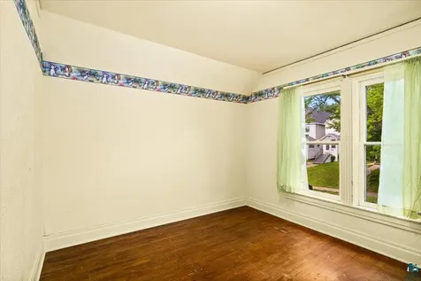 2424 W 7th Street Duluth MN 55806