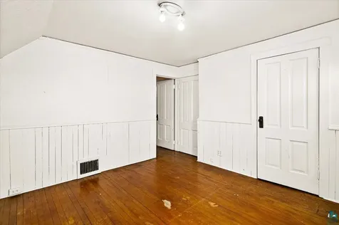 2424 W 7th Street Duluth MN 55806